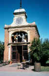 clocktower2.jpg (36060 bytes)