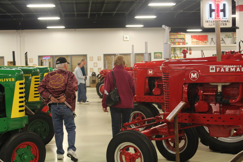 fri32tractormus-0014
