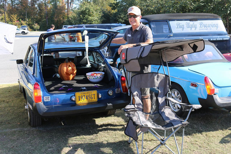 mini-truckntreat23_09