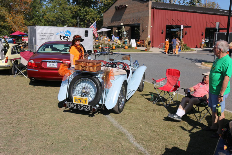 mini-truckntreat23_11