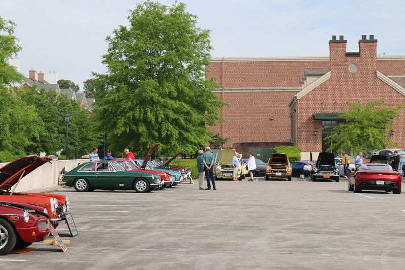 mini-williamsburgshow423_08